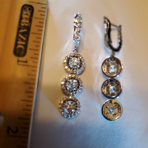 14K  WHITE  GOLD  DIAMOND  EARRINGS. - Picture 7 of 12